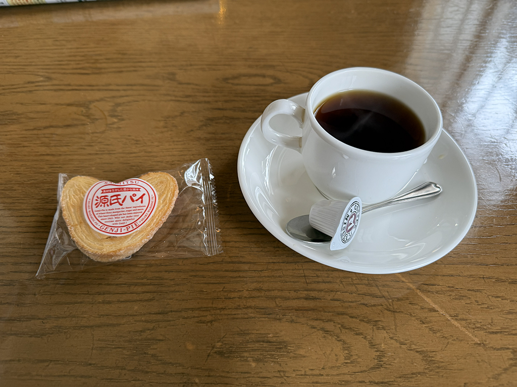コーヒーと源氏パイ